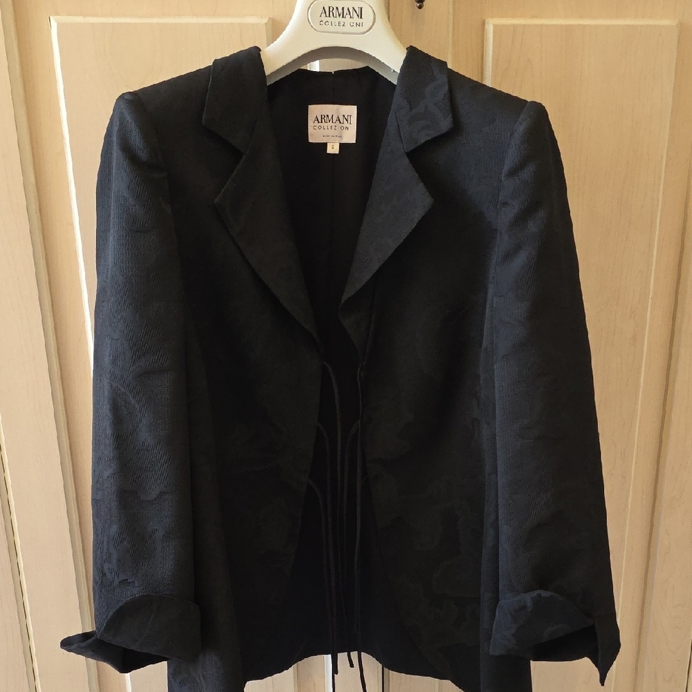 Armani Collezioni Black Tie-Front Blazer - Picture 9 of 9